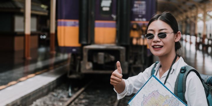 Mujer en la estación